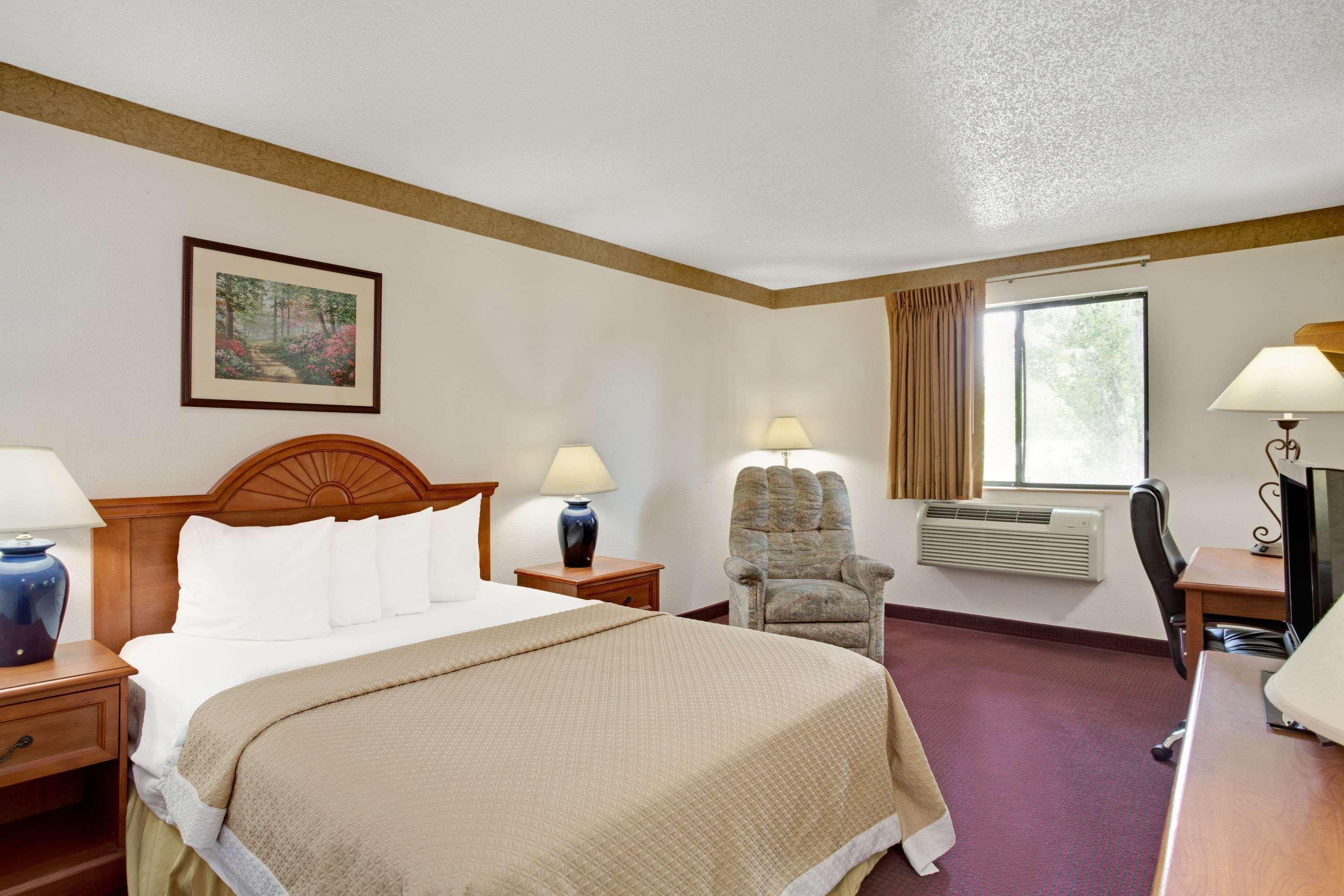 Antelope Inn & Suites Clearfield Buitenkant foto