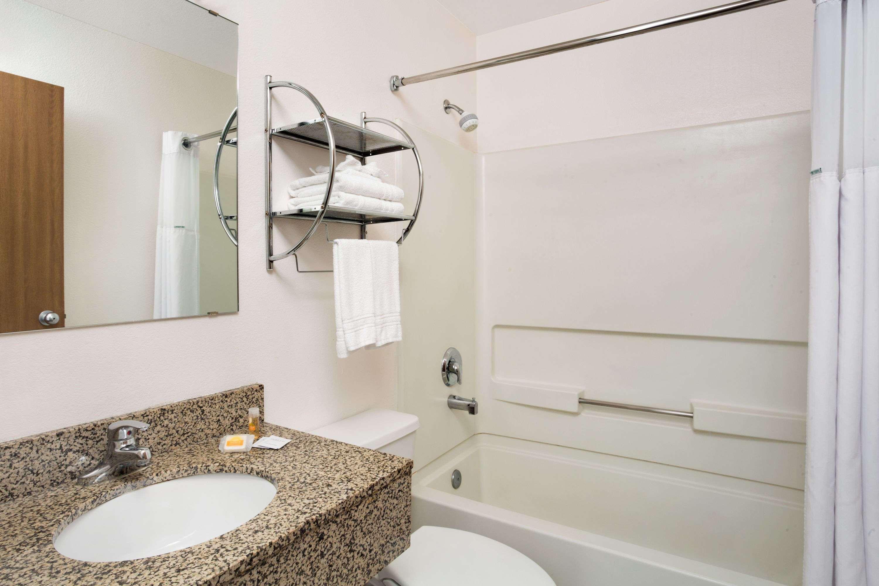 Antelope Inn & Suites Clearfield Buitenkant foto