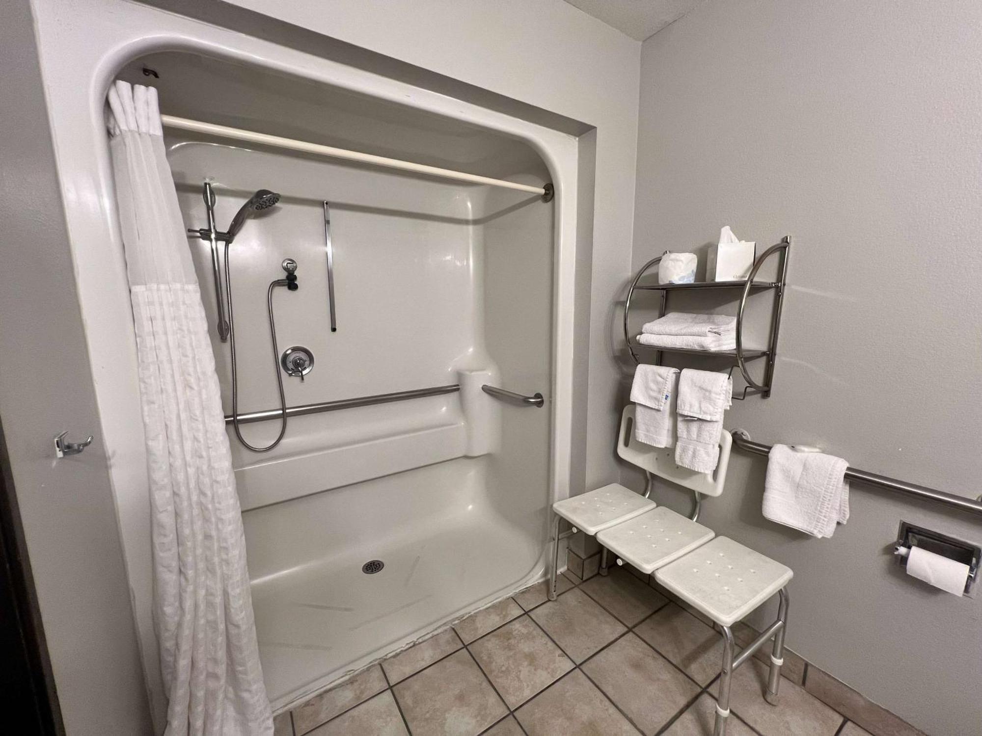 Antelope Inn & Suites Clearfield Buitenkant foto
