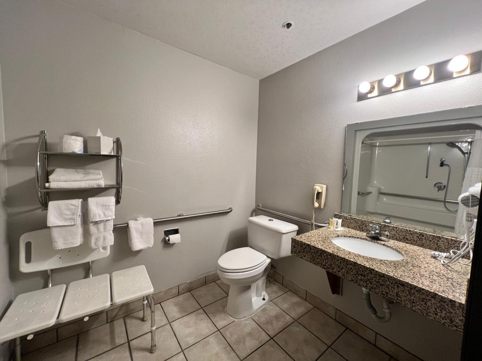 Antelope Inn & Suites Clearfield Buitenkant foto