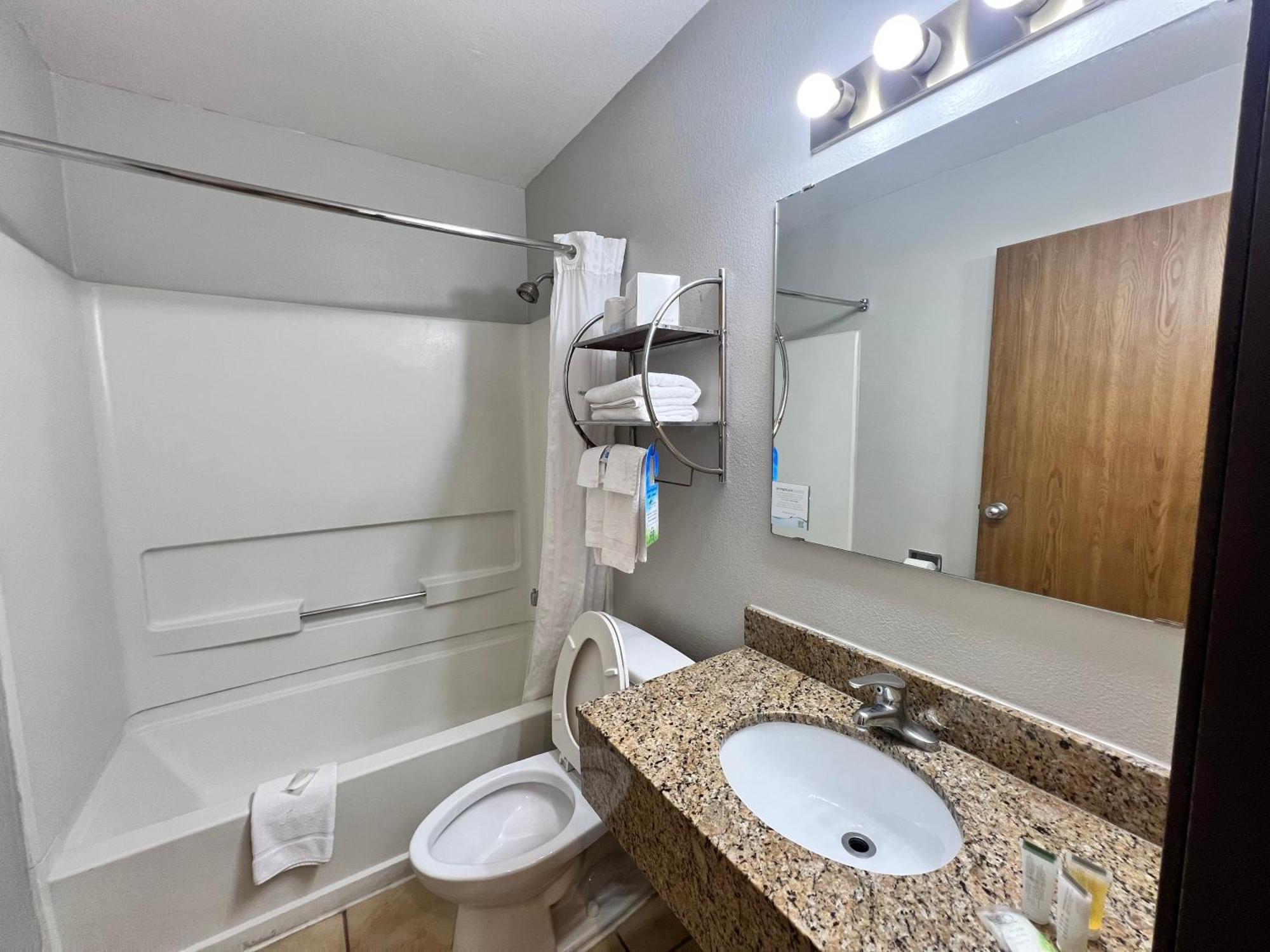 Antelope Inn & Suites Clearfield Buitenkant foto