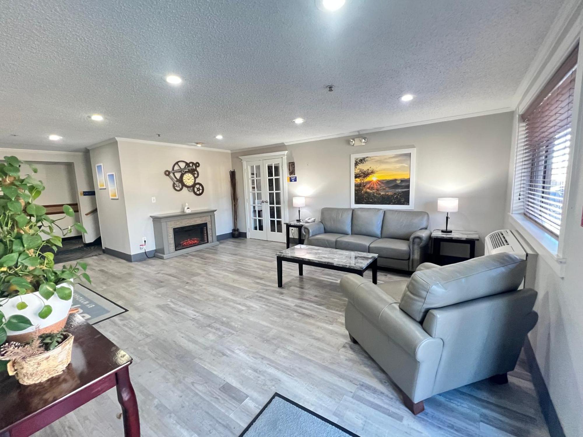 Antelope Inn & Suites Clearfield Buitenkant foto